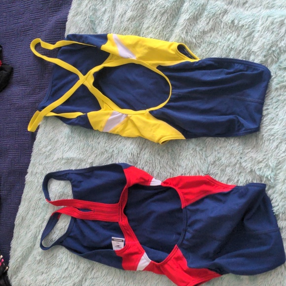 Bundle of two Speedo Endurance + Fabric swimsuits size 8 - Picture 8 of 11